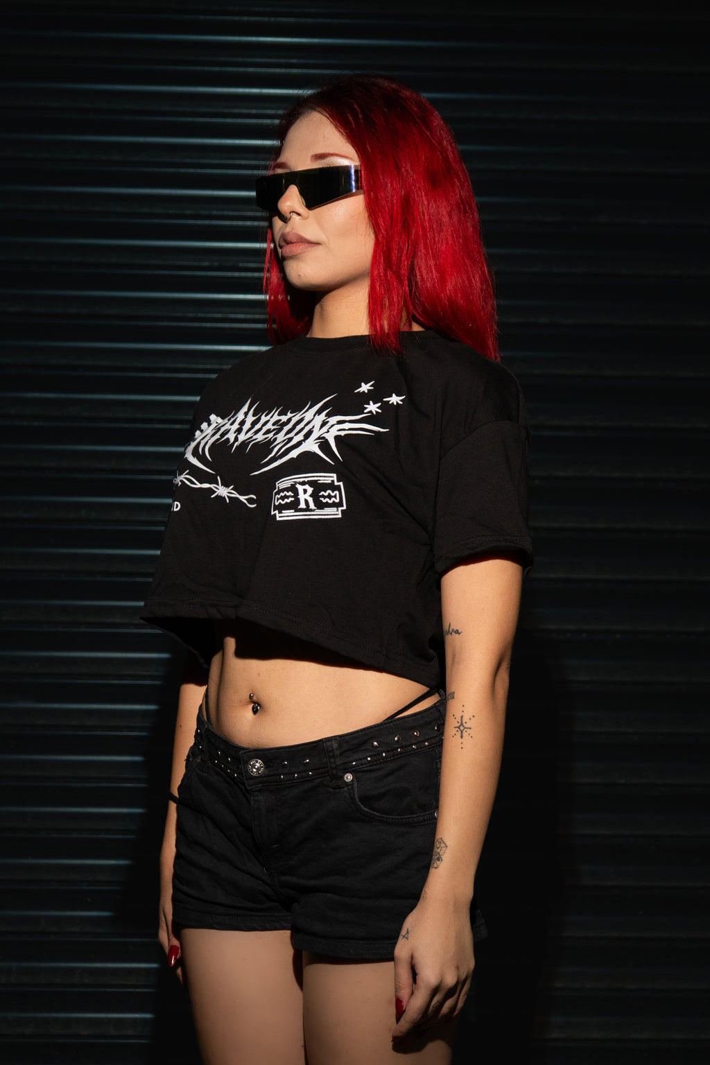 RaveOn Crop Top Pela Siyah Tişört